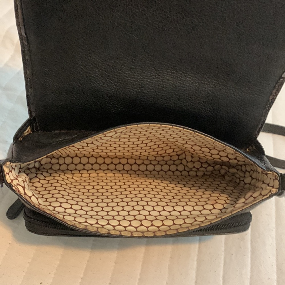 Brighton Small Crossbody Bag with cards holder - Picture 6 of 14